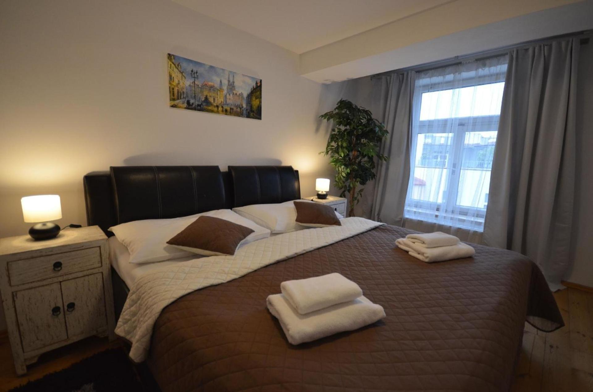 Dachgeschosswohnung Josefov Fuer 8 Personen In Prag