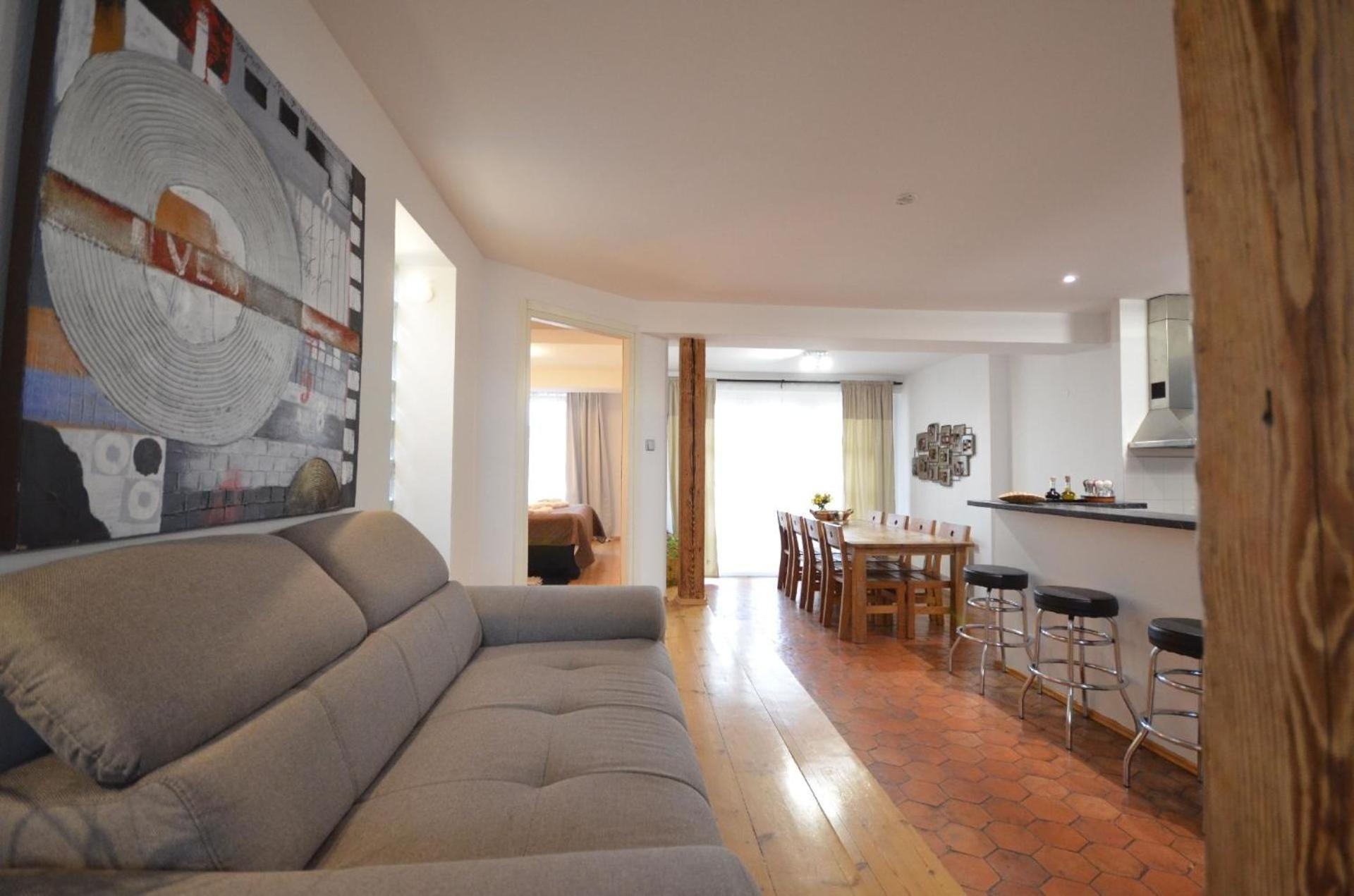 Dachgeschosswohnung Josefov Fuer 8 Personen In Prag Appartamento *