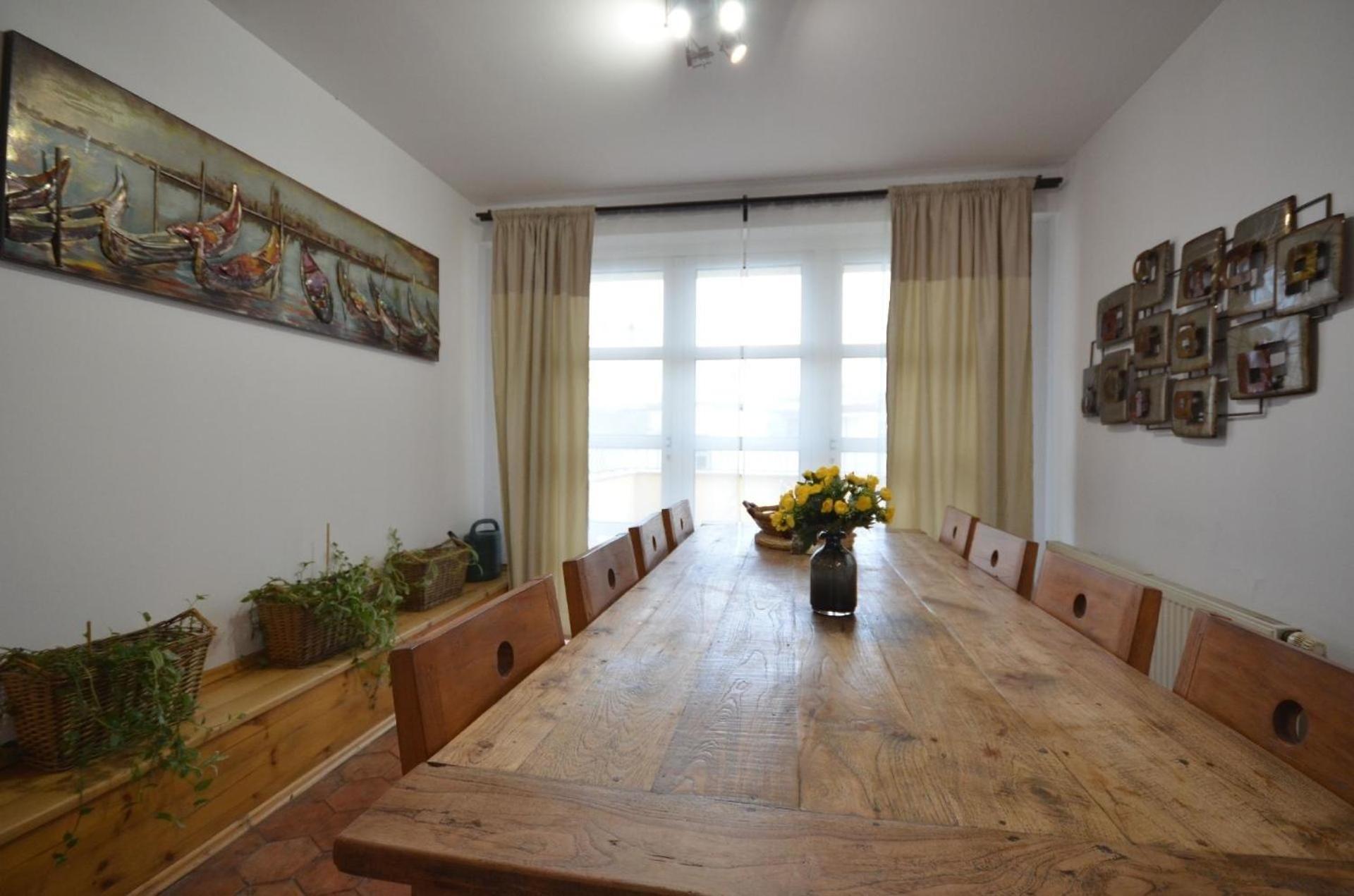 Dachgeschosswohnung Josefov Fuer 8 Personen In Prag Appartamento Praga