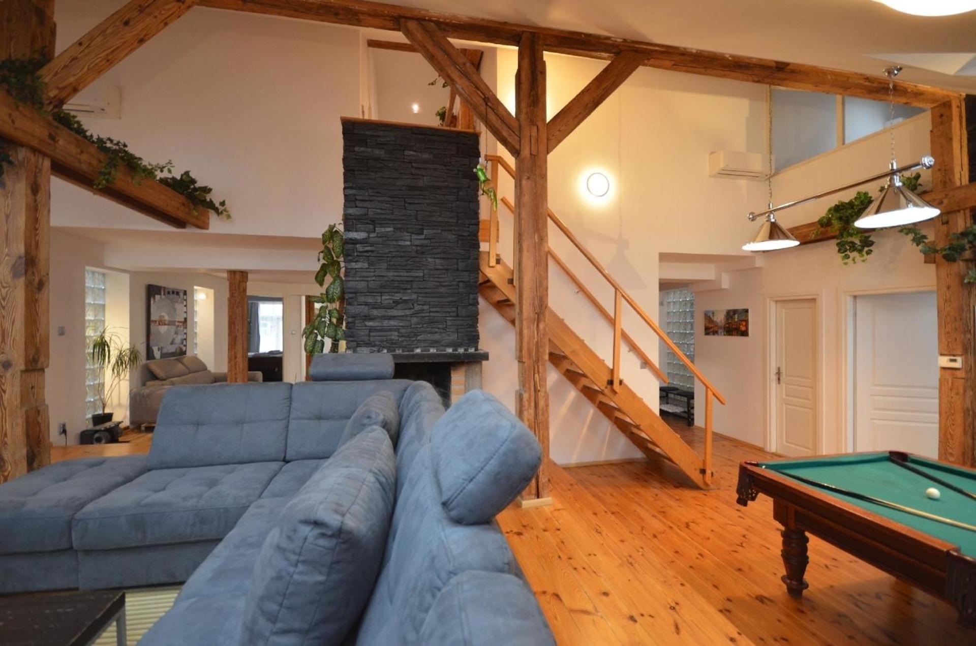 Dachgeschosswohnung Josefov Fuer 8 Personen In Prag *